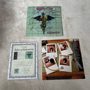 Dr. Feelgood Mötley Crüe vinyl SIGNED BY ALL MEMBERS